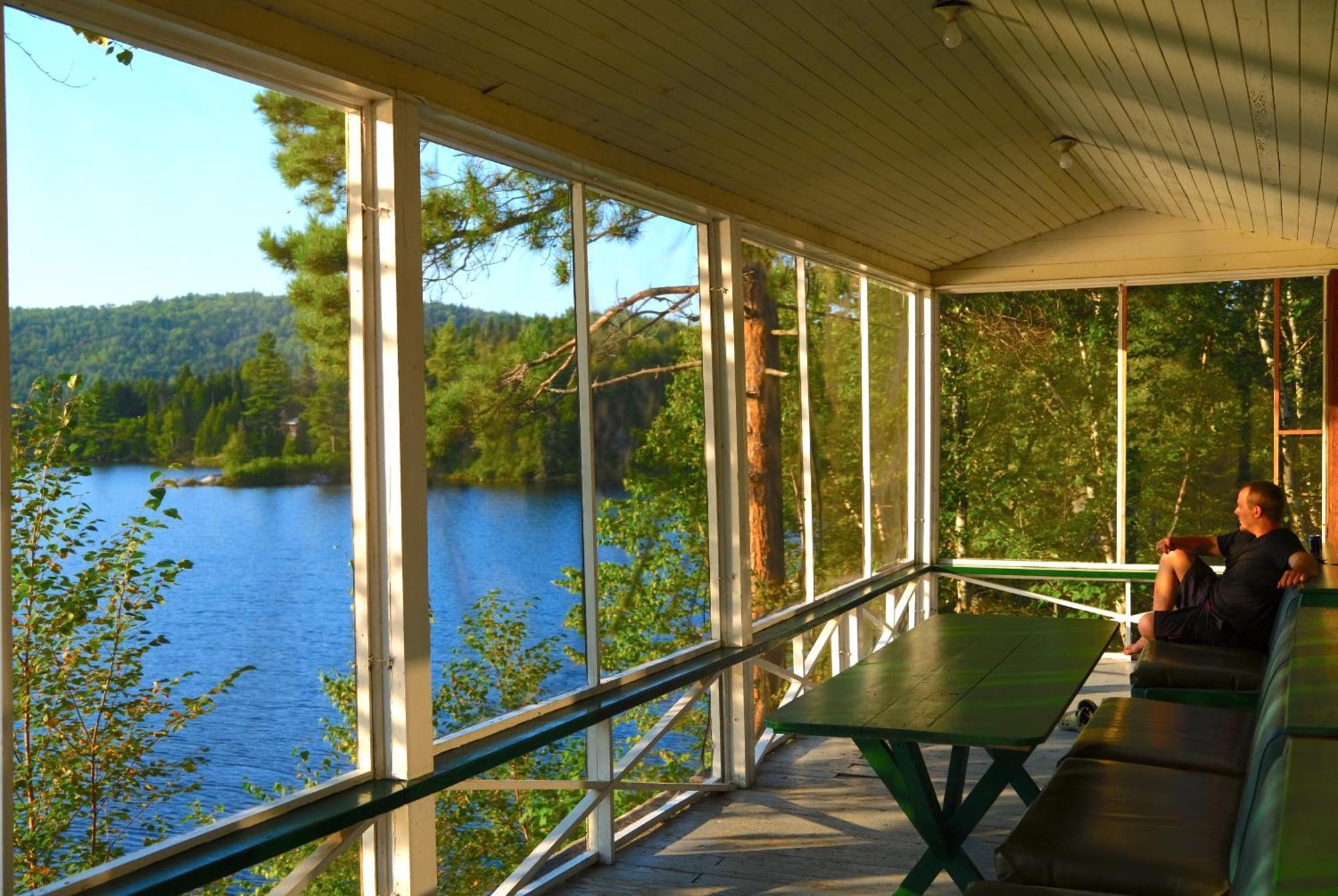 Club Tadoussac Villa Bagian luar foto