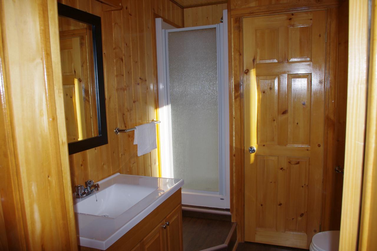 Club Tadoussac Villa Bagian luar foto