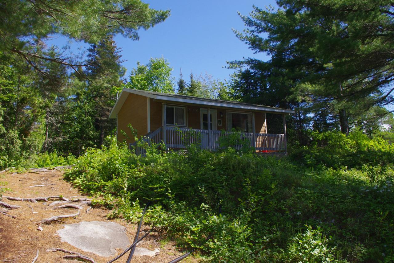 Club Tadoussac Villa Bagian luar foto